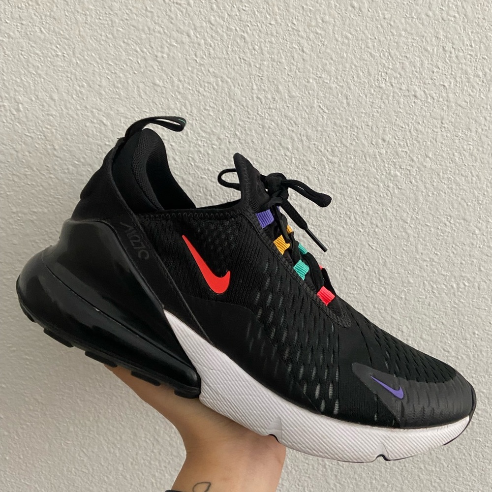 Nike 270s